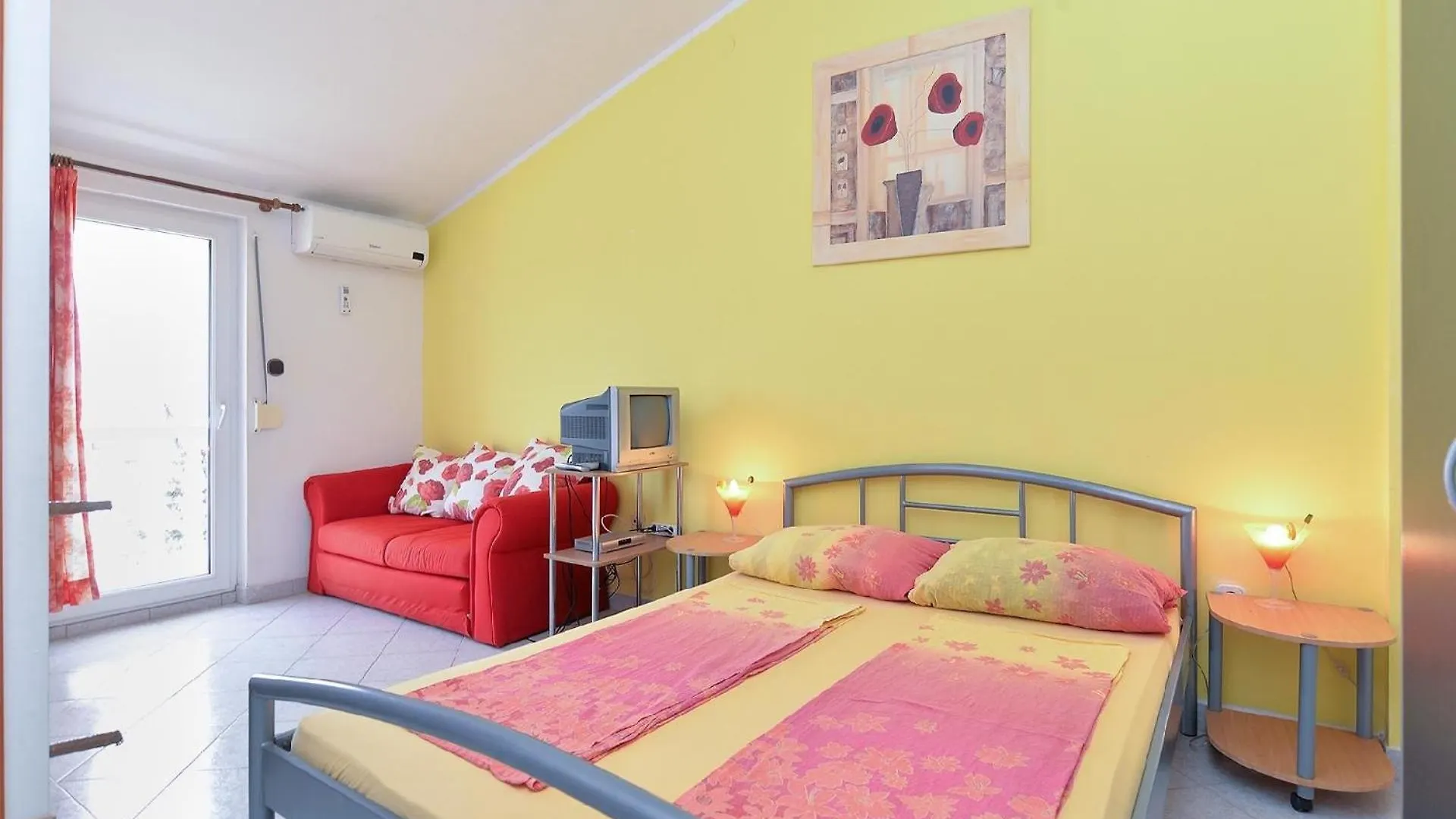 Ferienwohnung Fuer 2 Personen Ca 18 Qm In Pula-Fondole, Istrien Istrische Riviera Stinjan